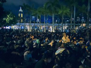 2014年尖沙咀香港人六四集會大會公佈的人數多達7000人，比2013年增加7倍。（由受訪者提供）